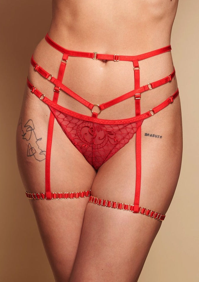 Lolita thigh harness red